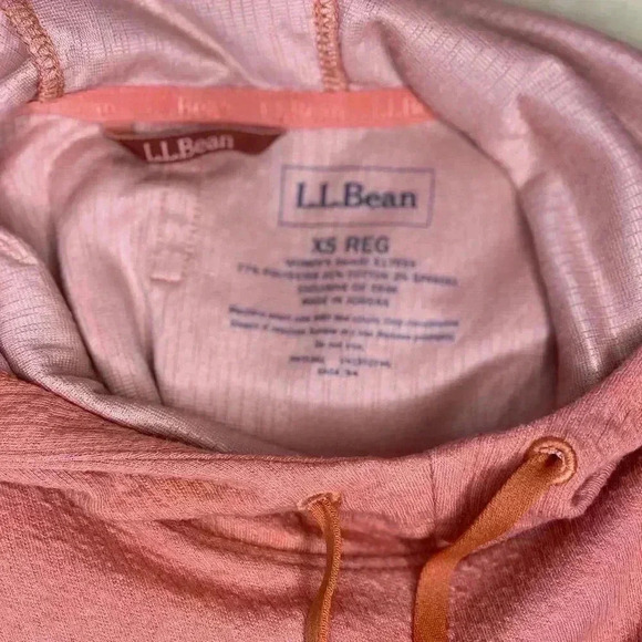 L.L. Bean Women’s Pullover Hoodie Kangaroo Pocket Coral Color Size XS - Picture 2 of 9
